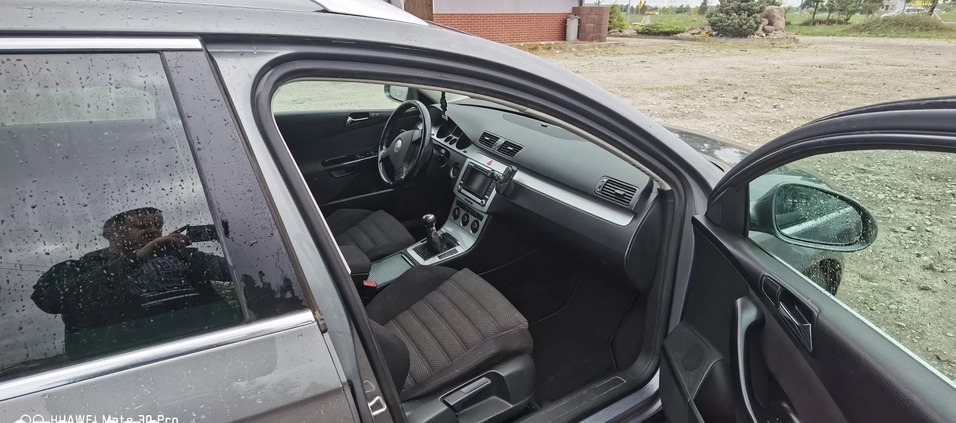 Volkswagen Passat cena 15400 przebieg: 320000, rok produkcji 2007 z Prochowice małe 352